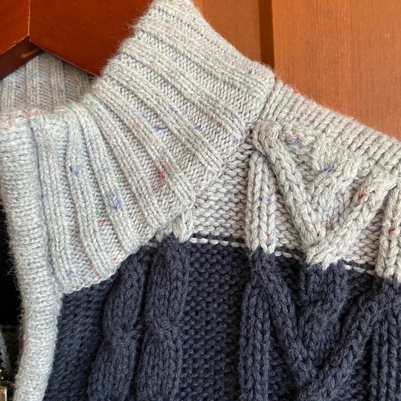 Tea Collection zip front sweater size 8-10 - Picture 3 of 6